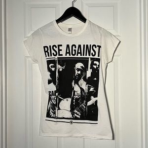 Rise Against | Band Shirt in white with black print | Gildan size M (runs small)